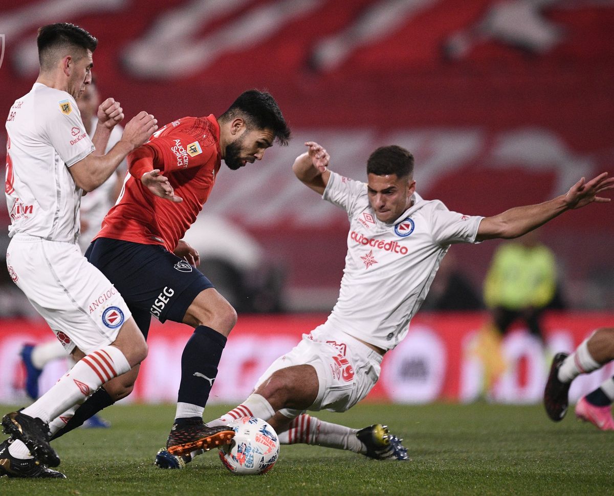 Independiente y Argentinos Juniors igualaron sin goles.