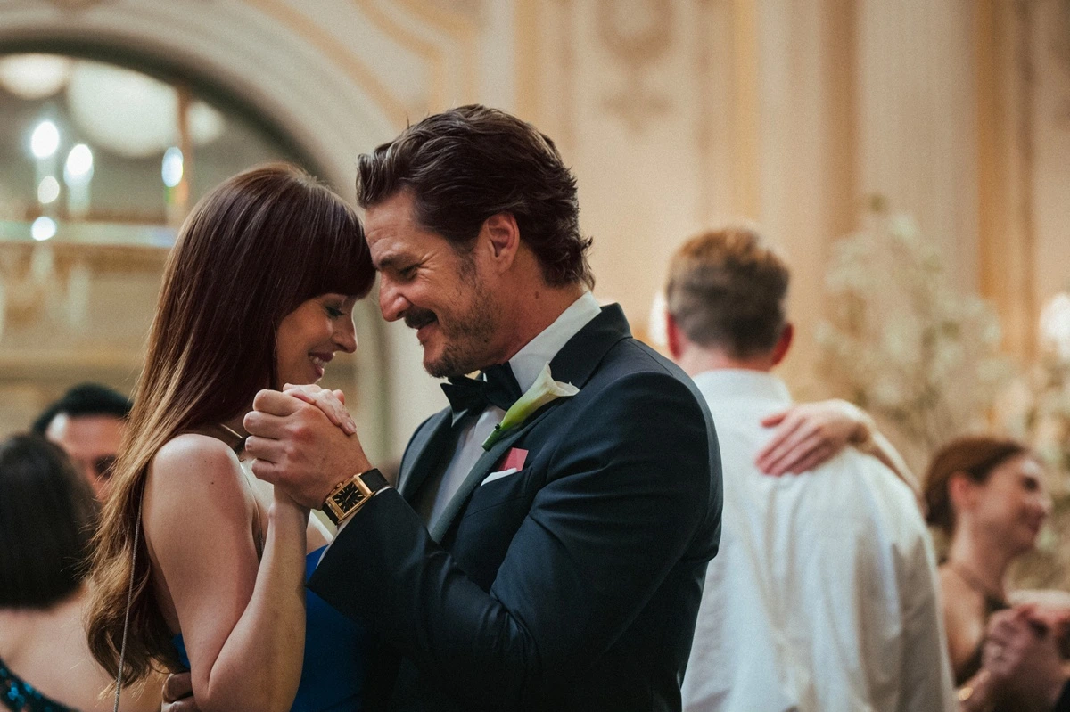 Comedia romántica. Es la película Materialistas, con Pedro Pascal y Dakota Johnson. Comedia romántica. Es la película Materialistas, con Pedro Pascal y Dakota Johnson.