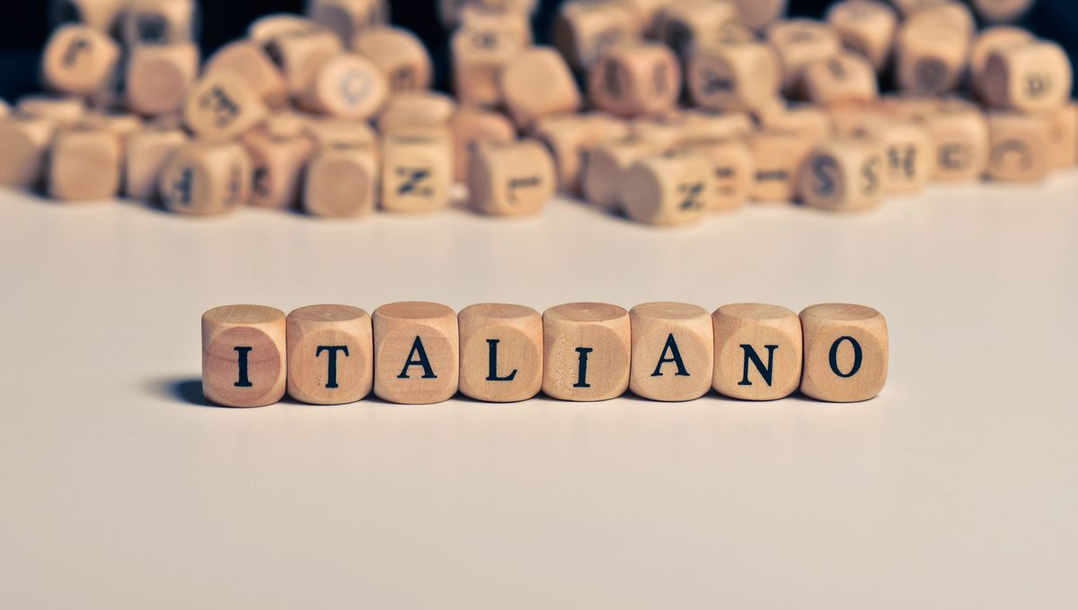 Existen más de 30 variantes o dialectos del idioma italiano repartidos en diferentes regiones o provincias de Italia. El dialecto más hablado es el napolitano. Existen más de 30 variantes o dialectos del idioma italiano repartidos en diferentes regiones o provincias de Italia. El dialecto más hablado es el napolitano.