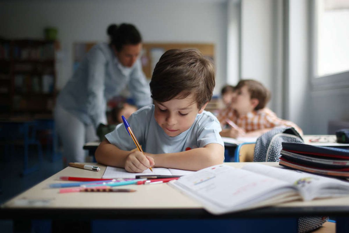 Lanzaron la Escolaridad Protegida para alumnos de primaria en Mendoza.