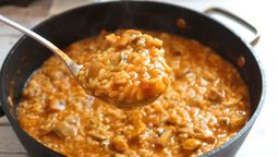 El guiso de arroz es una de las recetas más abundantes y económicas para invierno.