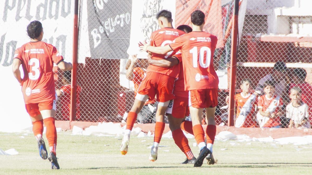 El Deportivo Maipú consiguió una importante victoria frente a Racing de Córdoba. El Deportivo Maipú consiguió una importante victoria frente a Racing de Córdoba.