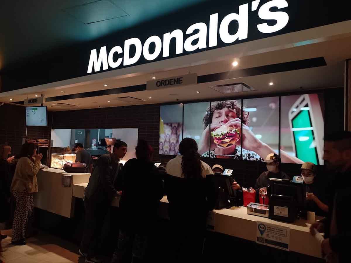 En centros comerciales los locales de comida y los cines estarán abiertos. Lo mismo pasará con estos negocios en el resto de la provincia.