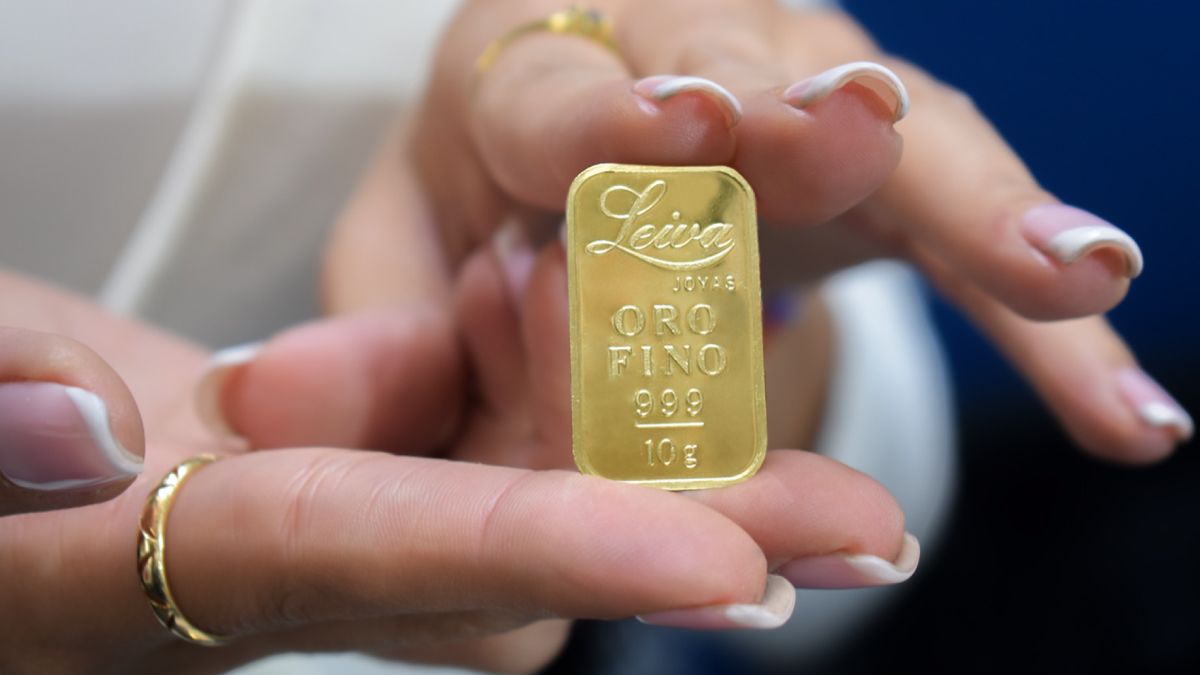 El oro sube la demanda y gana terreno entre los pequeños inversores. El oro sube la demanda y gana terreno entre los pequeños inversores.