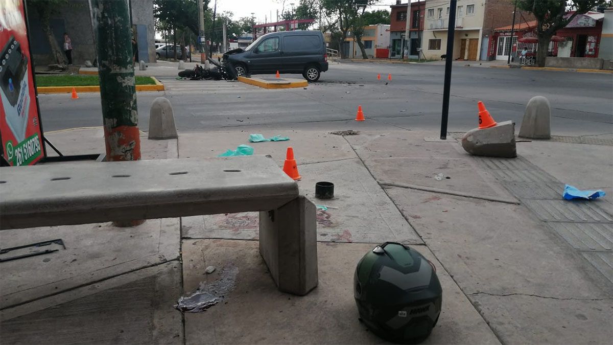 Un motociclista resultó gravemente herido en un accidente