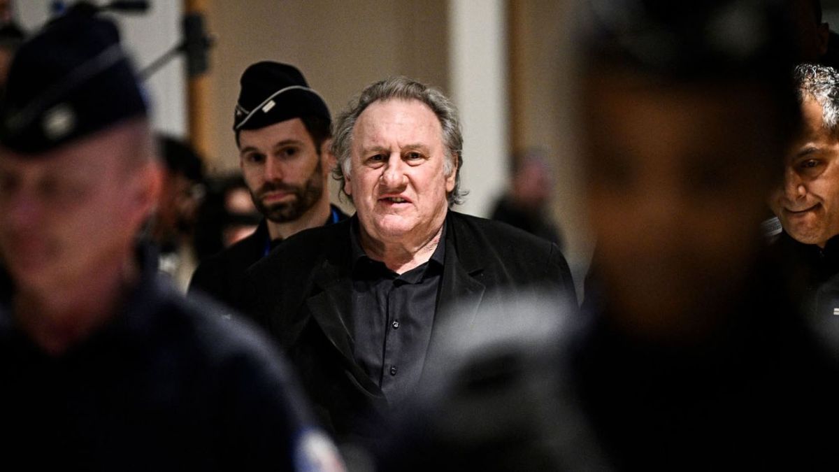 El actor Gerard Depardieu fue condenado por la justicia de Francia a un año y medio de prisión en suspenso por dos agresiones sexuales El actor Gerard Depardieu fue condenado por la justicia de Francia a un año y medio de prisión en suspenso por dos agresiones sexuales