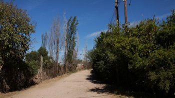 Lo balearon en el fémur mientras caminaba