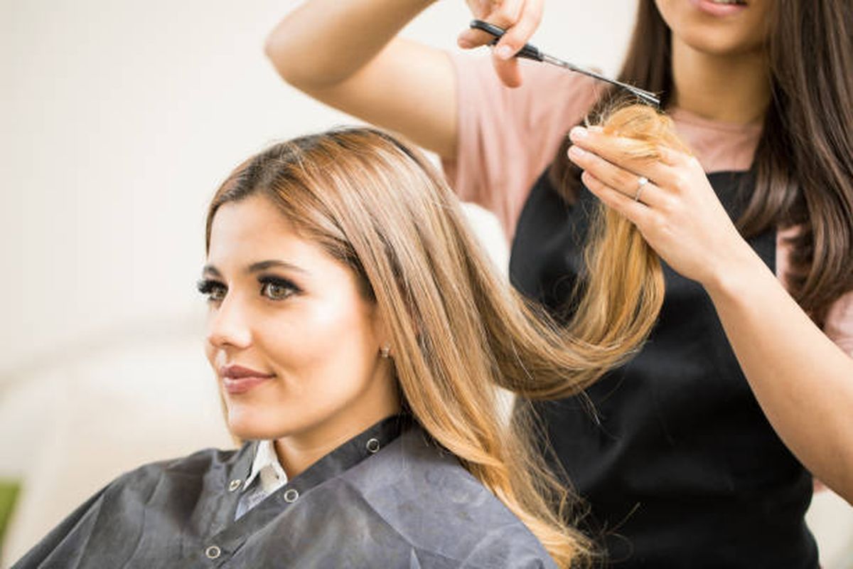 Los mejores días de junio para cortarse el pelo. Los mejores días de junio para cortarse el pelo.
