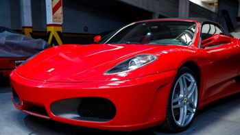 Alta gama: el Gobierno subastará una Ferrari y este es su precio Alta gama: el Gobierno subastará una Ferrari y este es su precio