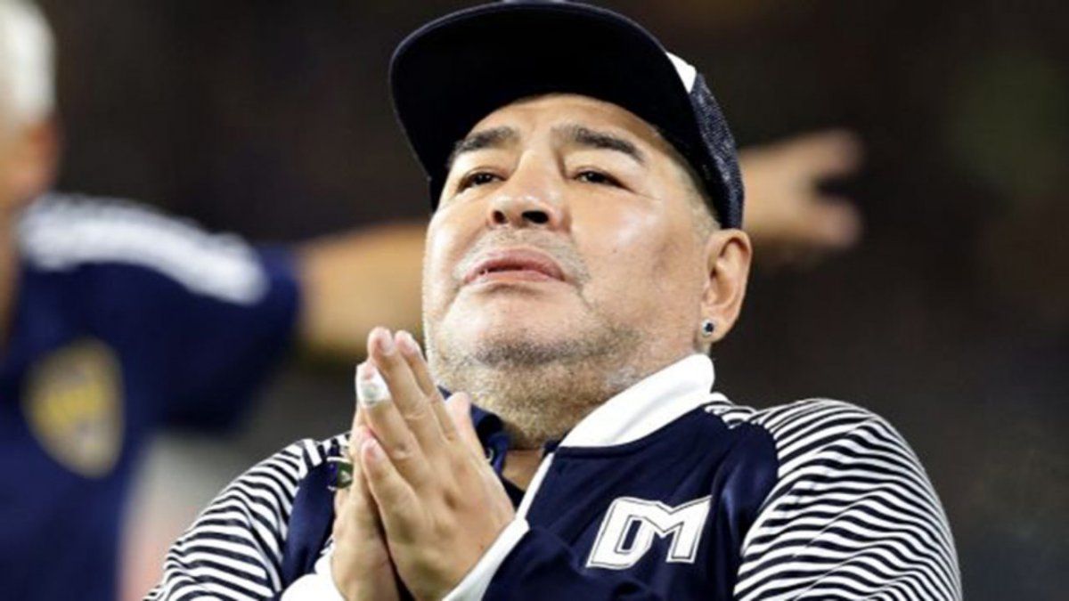 Diego Maradona murió mientras descansaba el miércoles por la mañana.