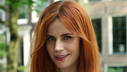 Elise Chaap es la protagonista de esta serie de Netflix sobre crímenes.  Elise Chaap es la protagonista de esta serie de Netflix sobre crímenes.