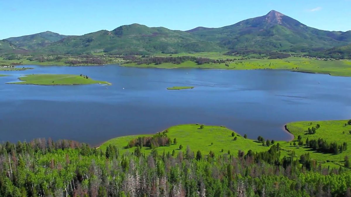 Asombroso. Video: un lago emite sonidos de Star Wars.