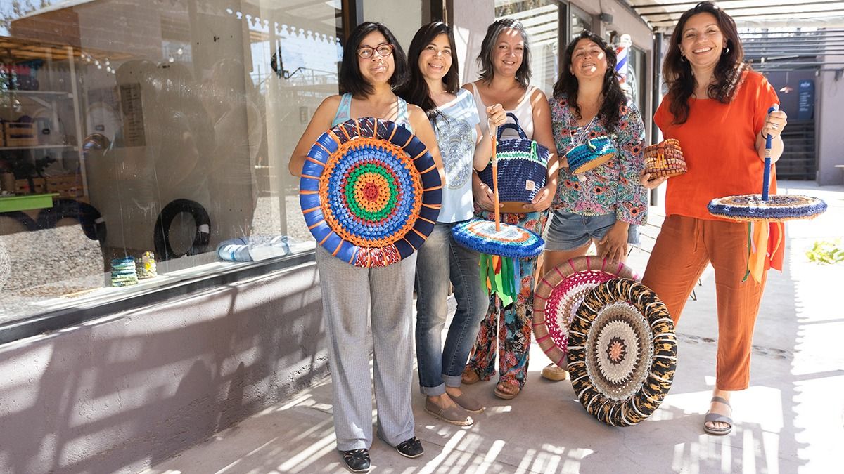 Noelia Torti, Florencia Maidana, Carolina Mazzanti, Valeria Sánchez, Alina Gómez Noelia Torti, Florencia Maidana, Carolina Mazzanti, Valeria Sánchez, Alina Gómez