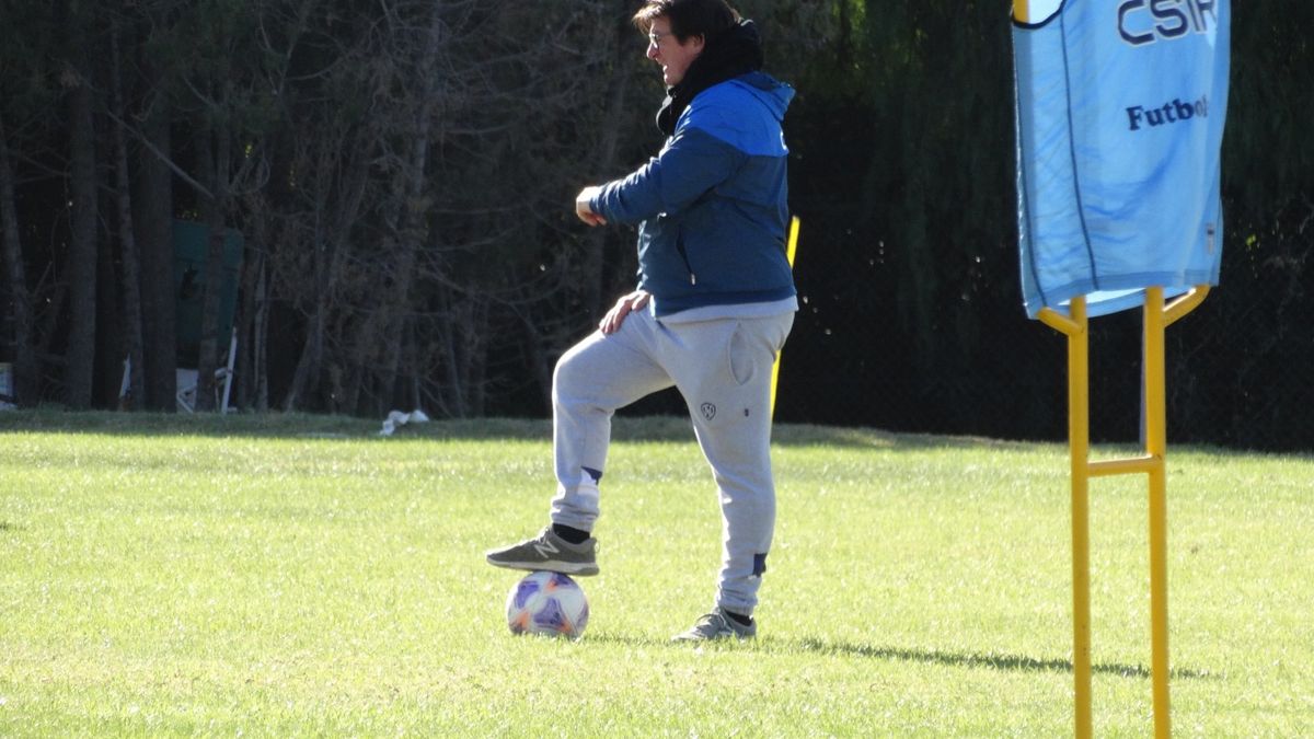 Alfredo Berti metería dos cambios para visitar a Atlético de Rafaela.