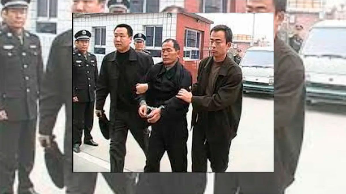 El "Monstruo Asesino" era el más chico de cuatro hermanos y también se lo conocía como Wang Ganggang, Yang Zhiya, y Yang Liu.