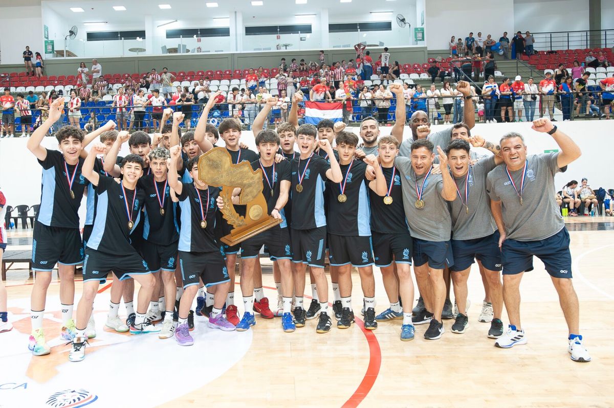 La Selección argentina festejó en masculino sub 14 de balonmano.