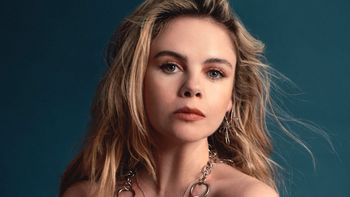Está en Netflix, tiene 19 capítulos y es muy subida de tono