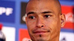 Me mandó un mensaje por Twitter y me saqué Me mandó un mensaje por Twitter y me saqué