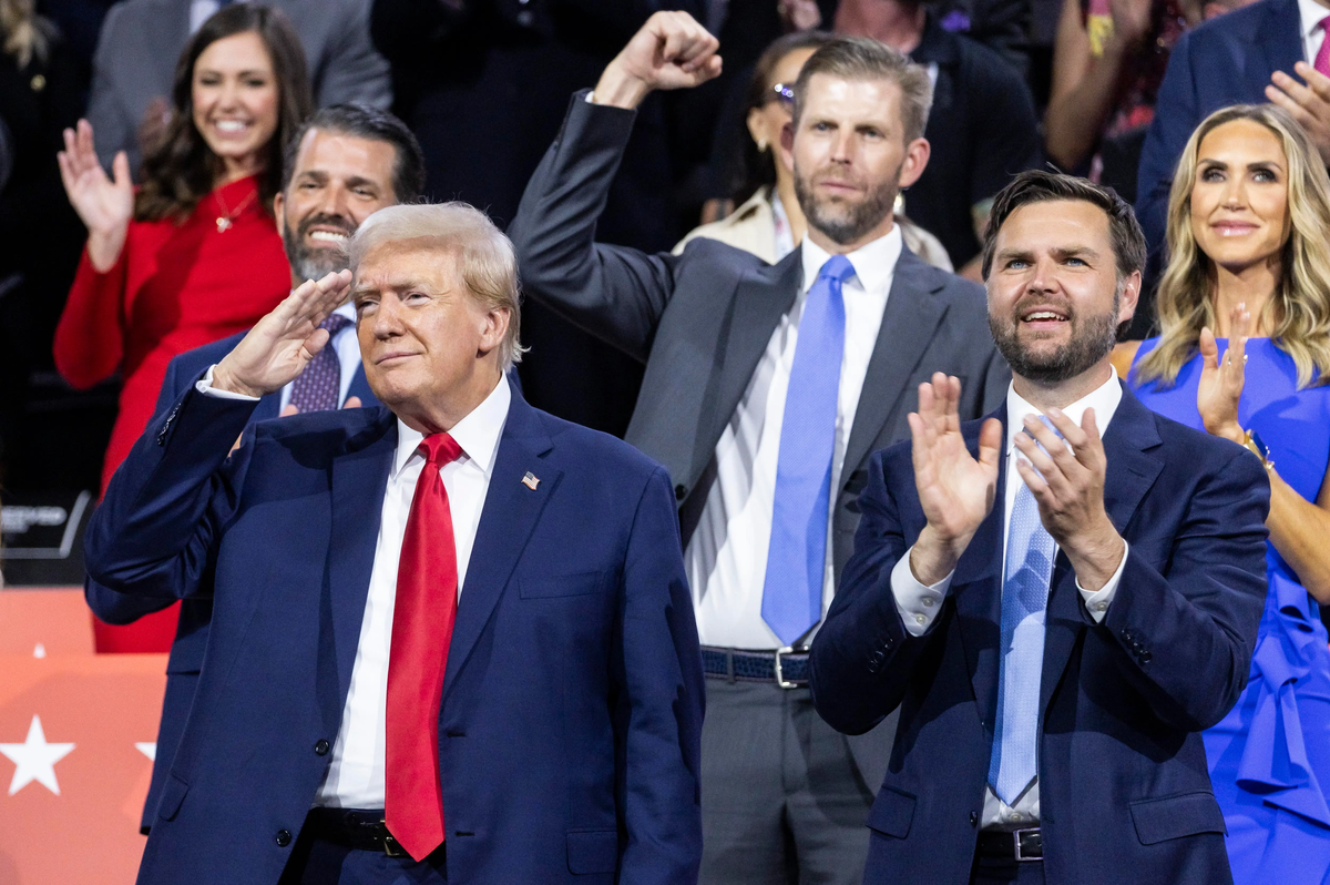 Donald Trump junto a su compañero de fórmula en las elecciones a la Presidencia