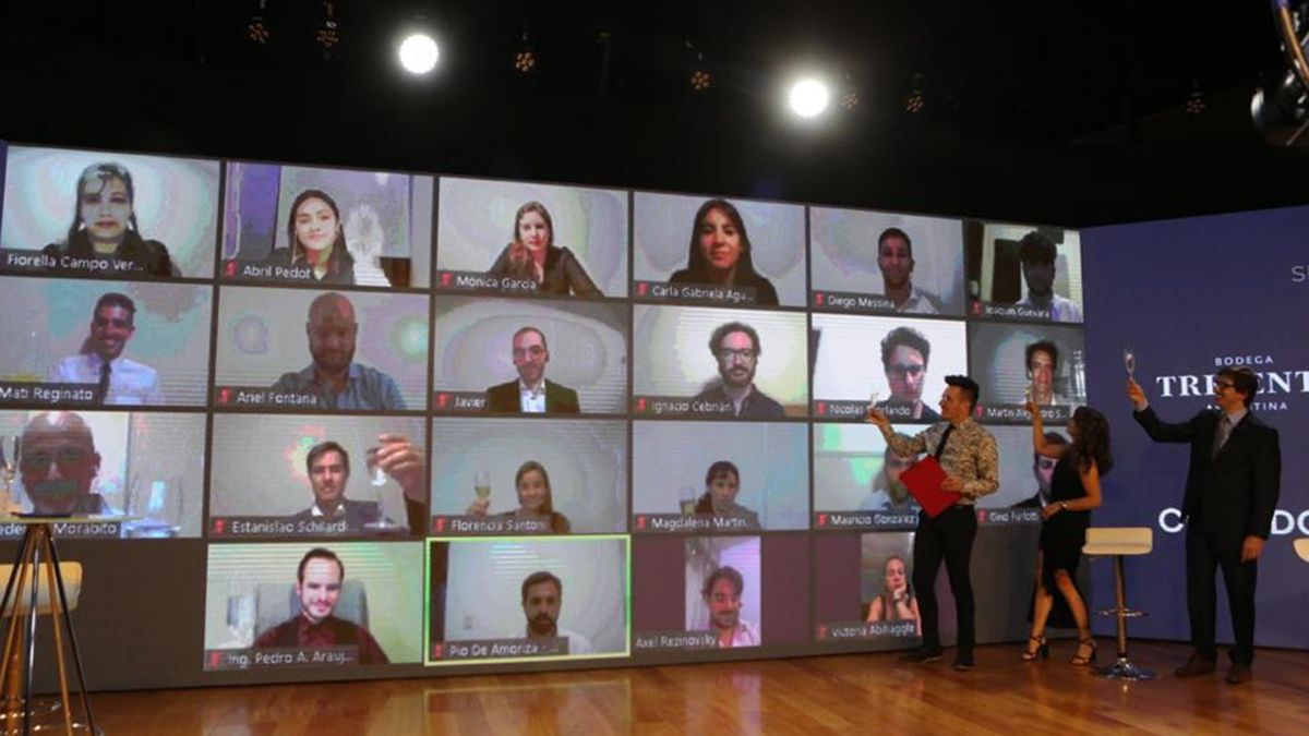 Vía streaming, el CEM entregó los premios a los jóvenes destacados por su labor en la sociedad mendocina