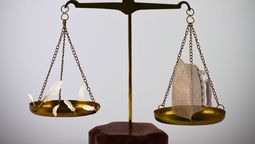El acertijo mental: ¿qué pesa mas, un kilo de plumas o un kilo de hierro?