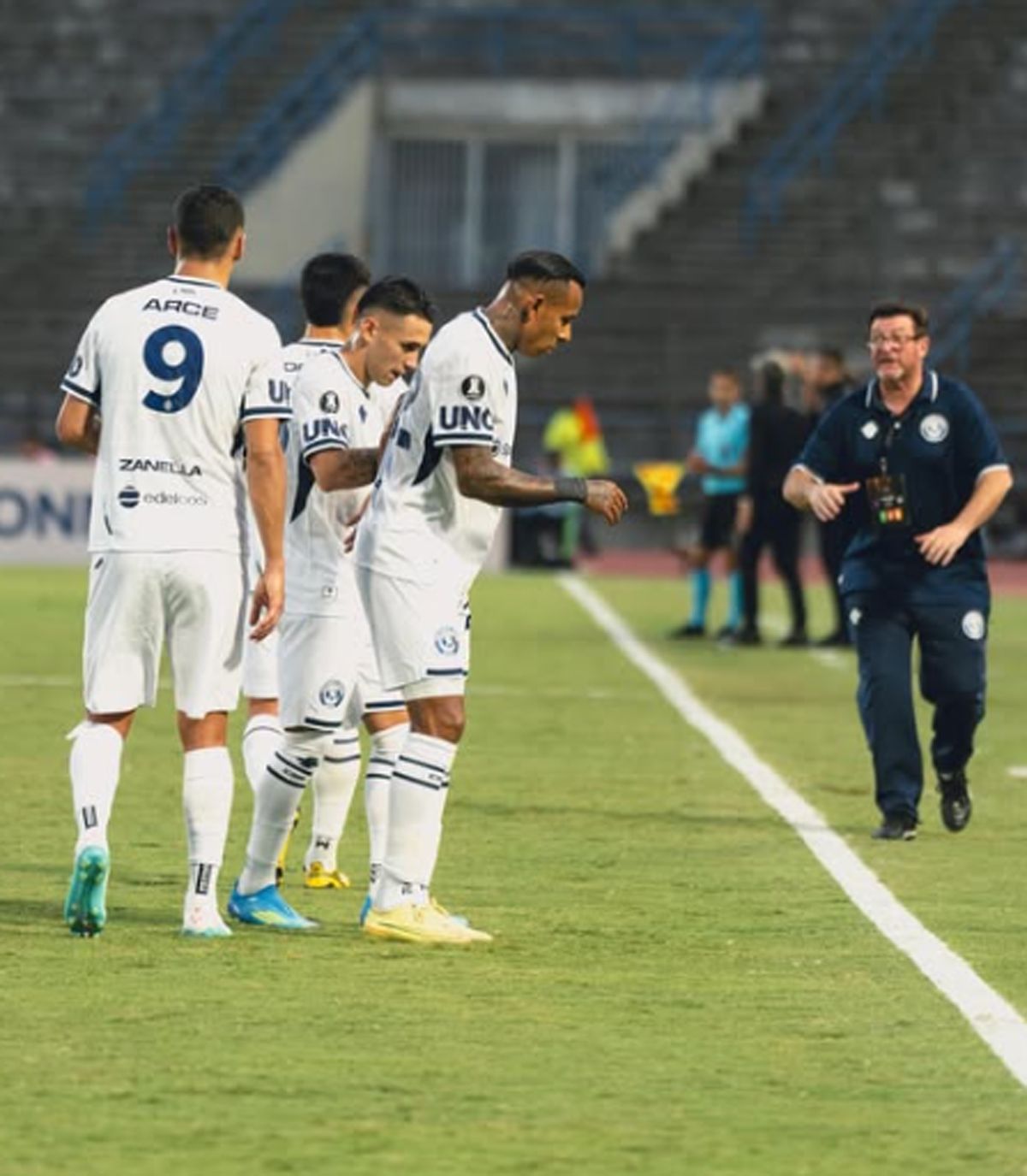 Independiente Rivadavia espera el sorteo de los octavos de final de la Copa Libertadores. Independiente Rivadavia espera el sorteo de los octavos de final de la Copa Libertadores.