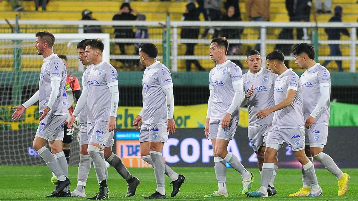 Godoy Cruz no pudo con Defensa y Justicia.