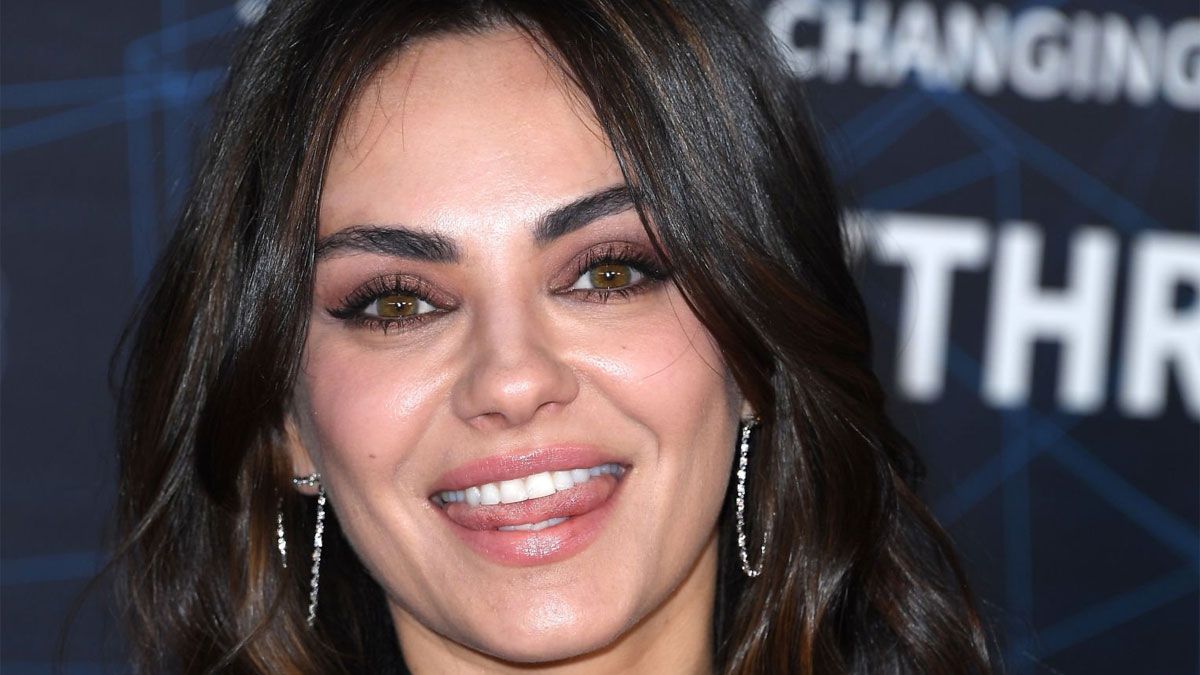 Mila Kunis interpreta a Ani Fanelli en la inquietante película de Netflix.