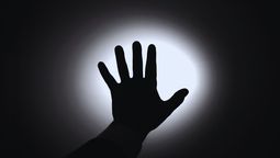 Qué es y qué significa la luz fantasma que emiten los seres vivos luego de morir