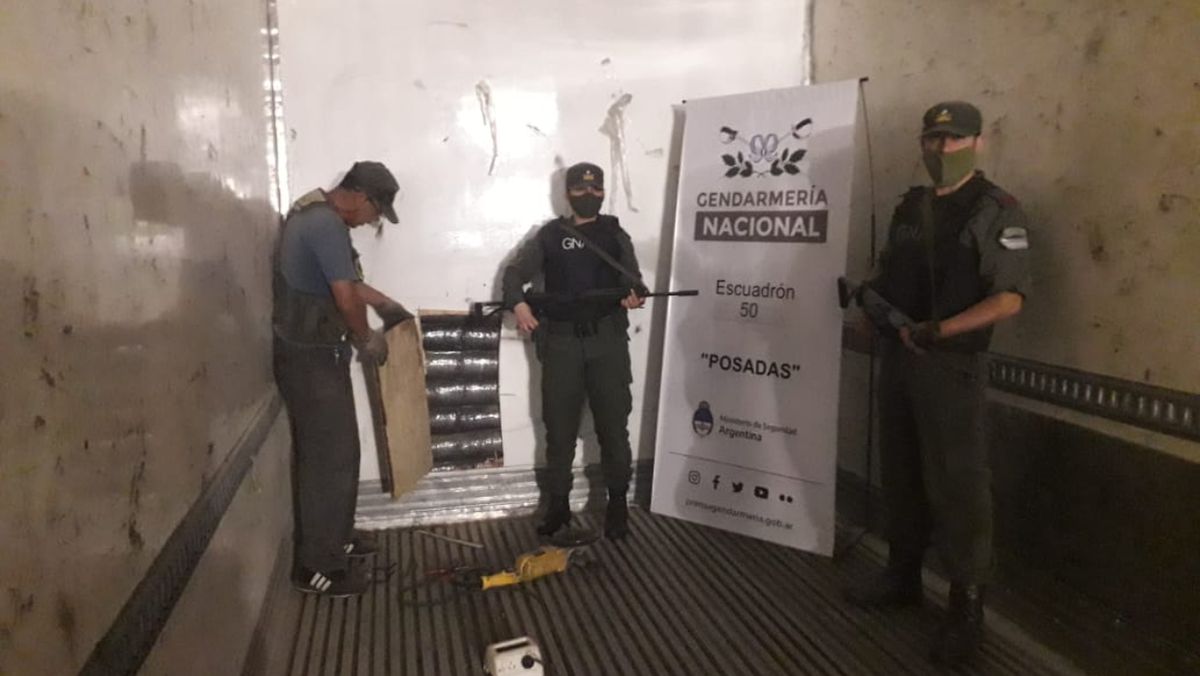 Un perro gendarme detectó una carga de 4 toneladas de marihuana