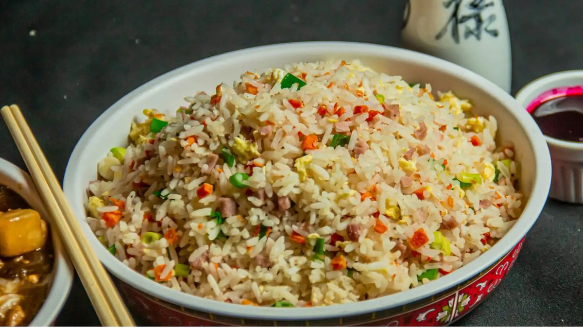 Cómo hacer arroz tres delicias: la mejor opción para cocinar en poco tiempo