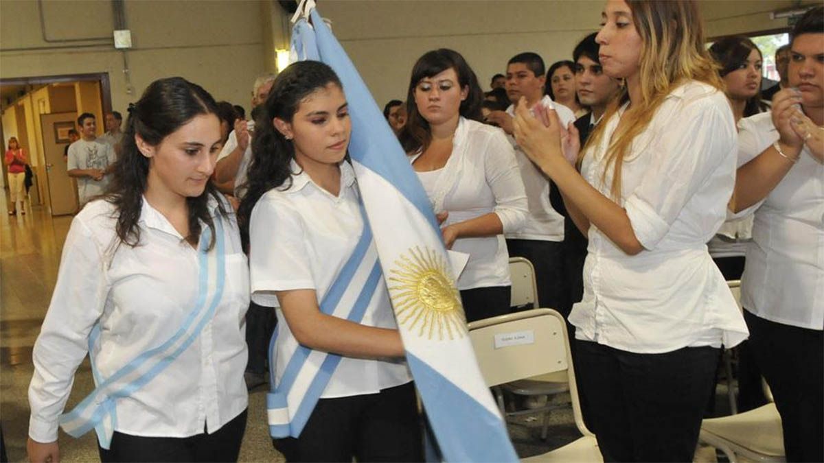 Abanderados: cambios en el reglamento y postergaciones