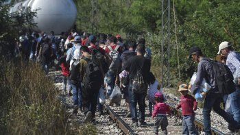 La ONU estima que unas tres mil personas cruzarán cada día la frontera entre Macedonia y Serbia