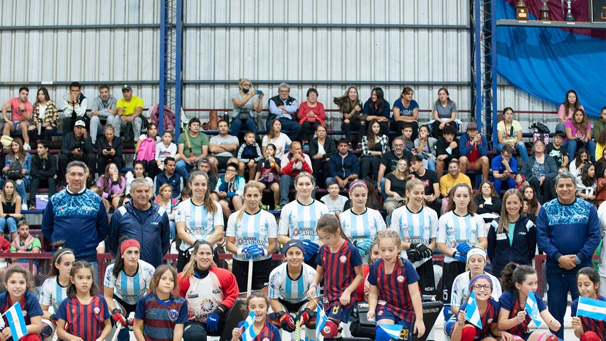 La preselección Argentina está jugando en San Juan.