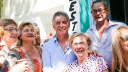 Macri aprovechó su llegada a Entre Ríos para timbrear en Larroque