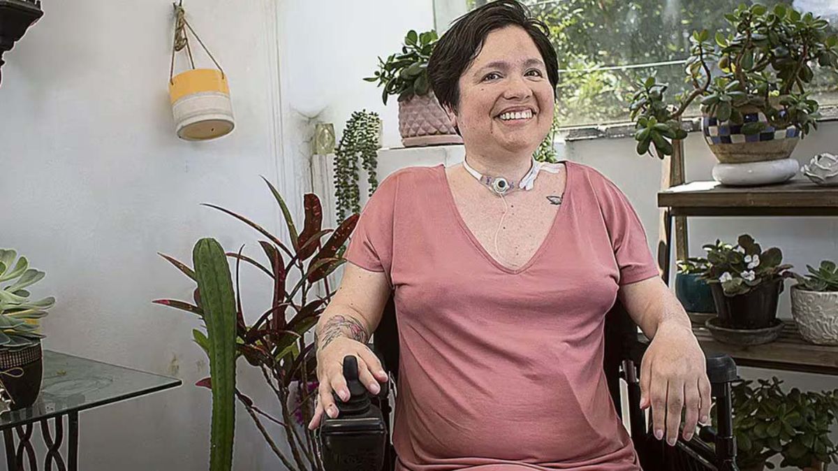 La mujer de profesión psicóloga hace tres decadas sufría polimiositis, una enfermedad que atacó sus músculos La mujer de profesión psicóloga hace tres decadas sufría polimiositis, una enfermedad que atacó sus músculos