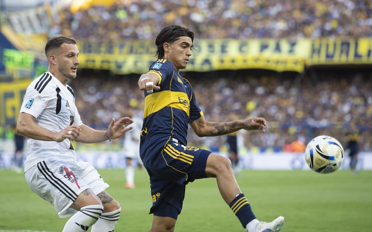 Boca se metió de cabeza en el Torneo Apertura venciendo de local a Deportivo Riestra