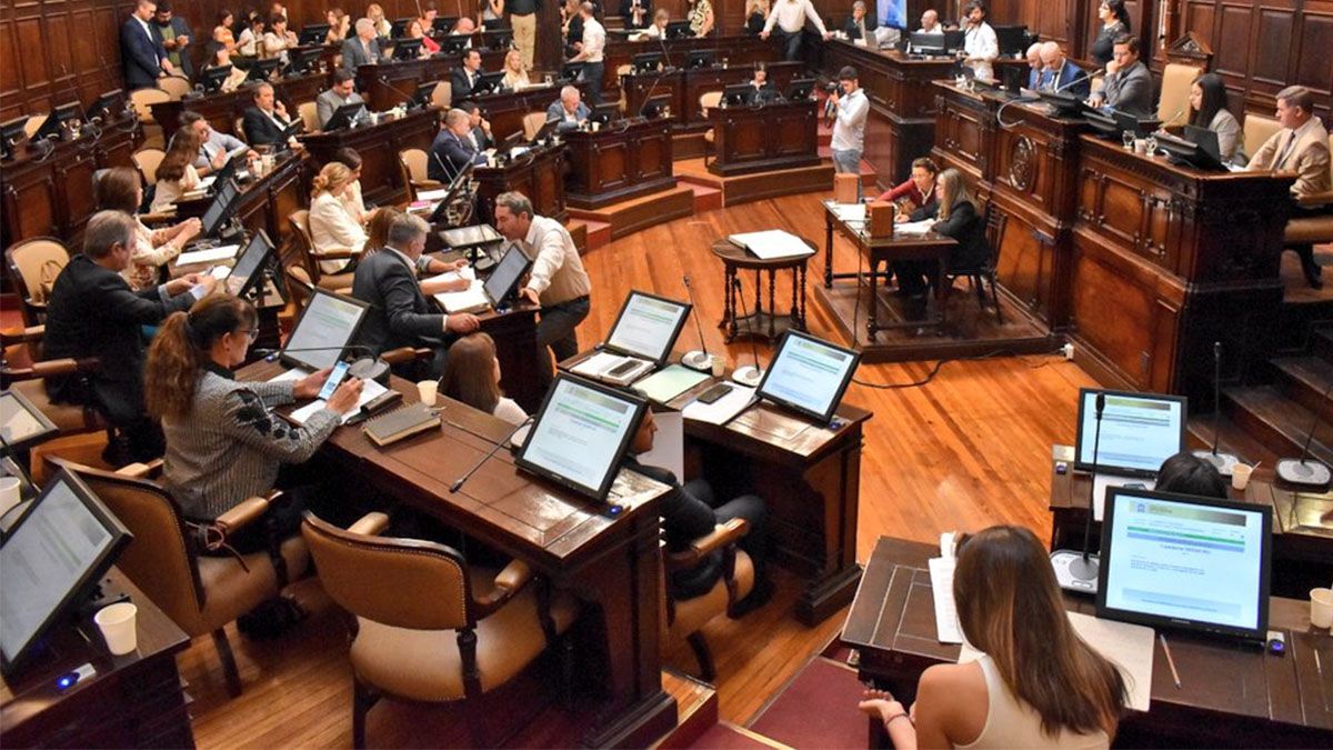 Esta semana se aprobó el Presupuesto 2024 con el apoyo parcial del peronismo y de La Unión Mendocina.