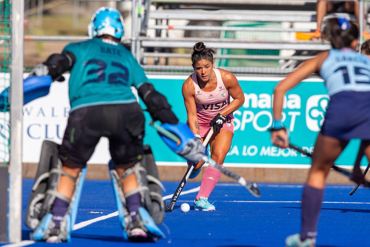 Las Leonas golearon a Uruguay con un tanto de Delfina Thom&eacute;