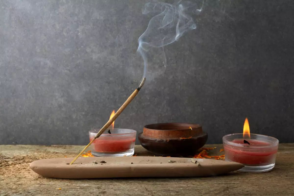 Mis rituales involucran sahumerios y una alimentación sana. Mis rituales involucran sahumerios y una alimentación sana.