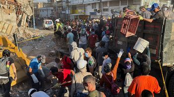 Alerta roja y sanitaria por el terremoto en Colombia donde confirman más de 130 muertos Alerta roja y sanitaria por el terremoto en Colombia donde confirman más de 130 muertos