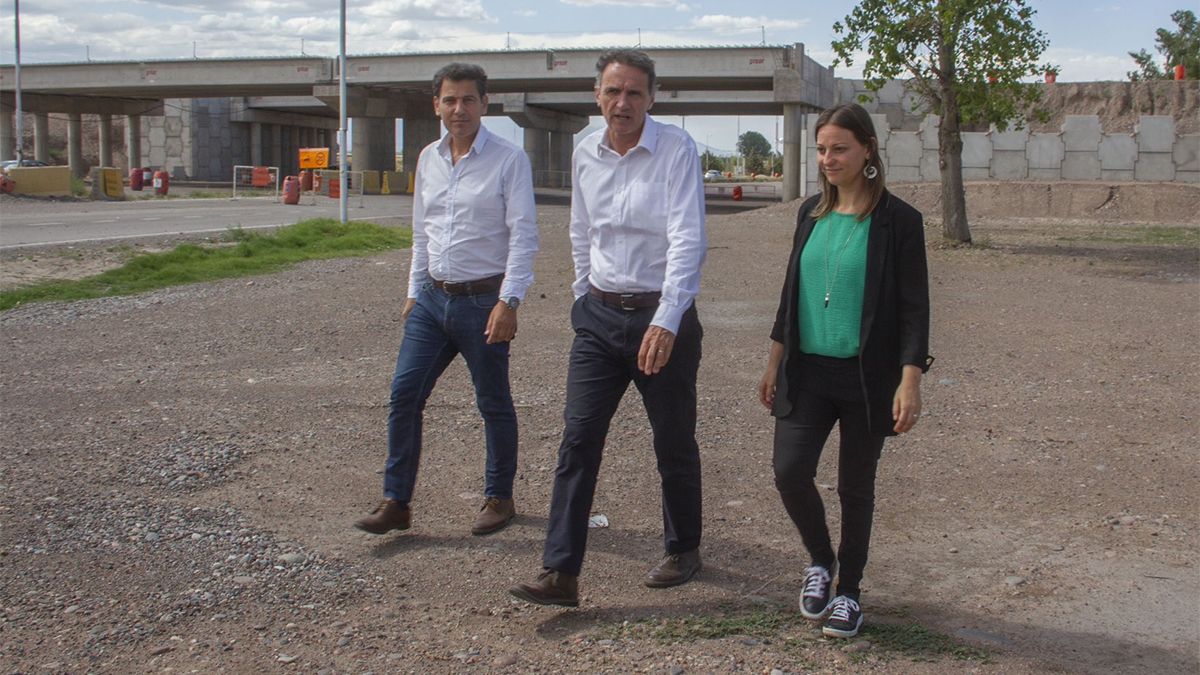 El ministro de Obras Públicas de la Nación recorriendo la Variante Palmira.