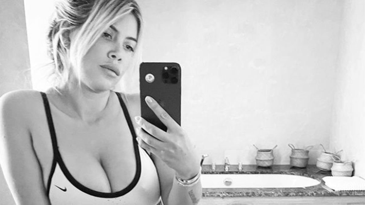 Wanda Nara: Fotón desde atrás en calzas y escotazo salvaje