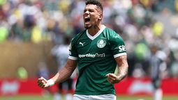 Paulinho le dio el triunfo al Palmeiras.