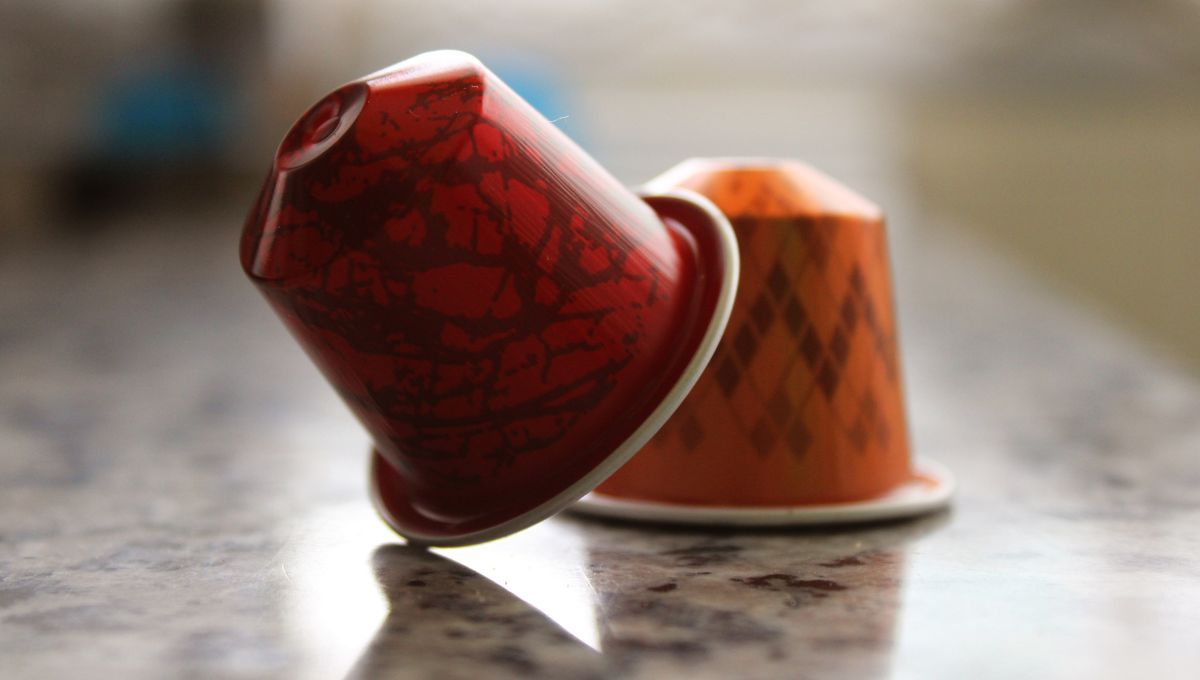 DIY: guardá las cápsulas y creá un hermoso adorno navideño. DIY: guardá las cápsulas y creá un hermoso adorno navideño.