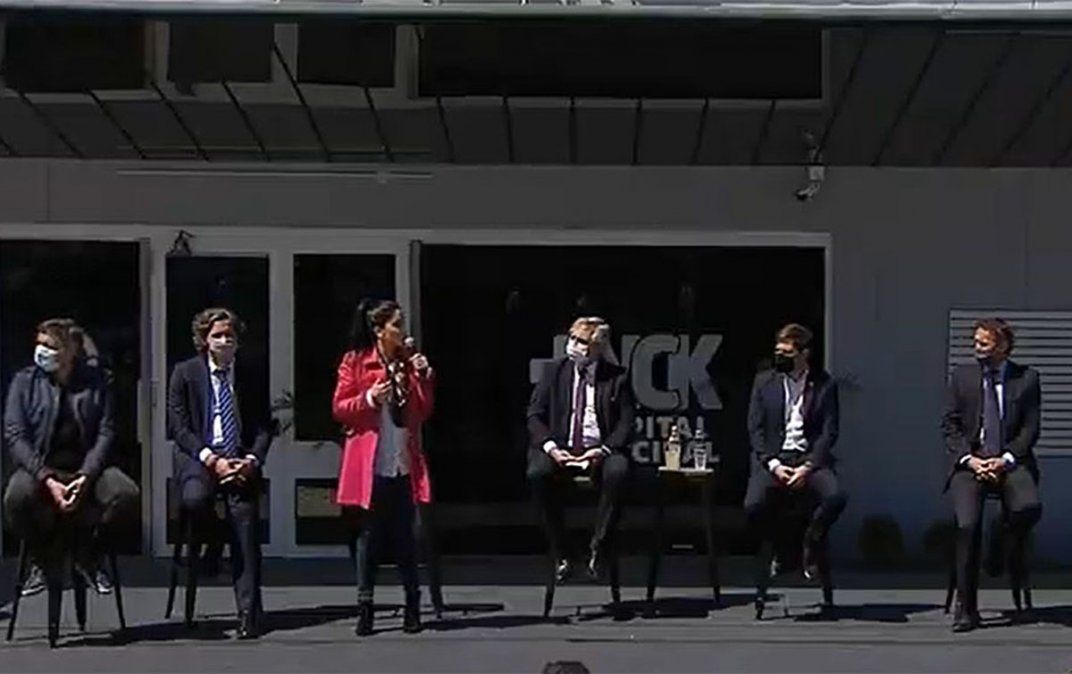 Desde Buenos Aires Alberto Fernández se refirió al Hospital Universitario de Mendoza.