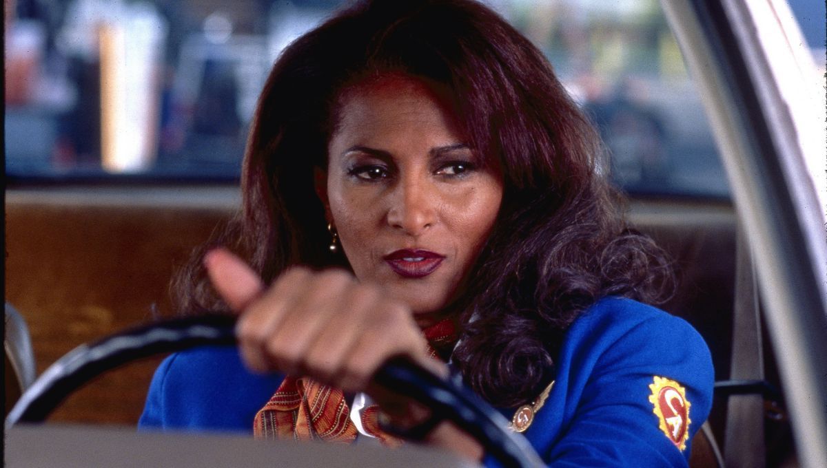 Tras 28 años del estreno de 'Jackie Brown' de Tarantino, cómo se ve hoy la actriz Pam Grier