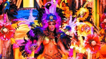 Río vive su Carnaval pese al virus del Zika