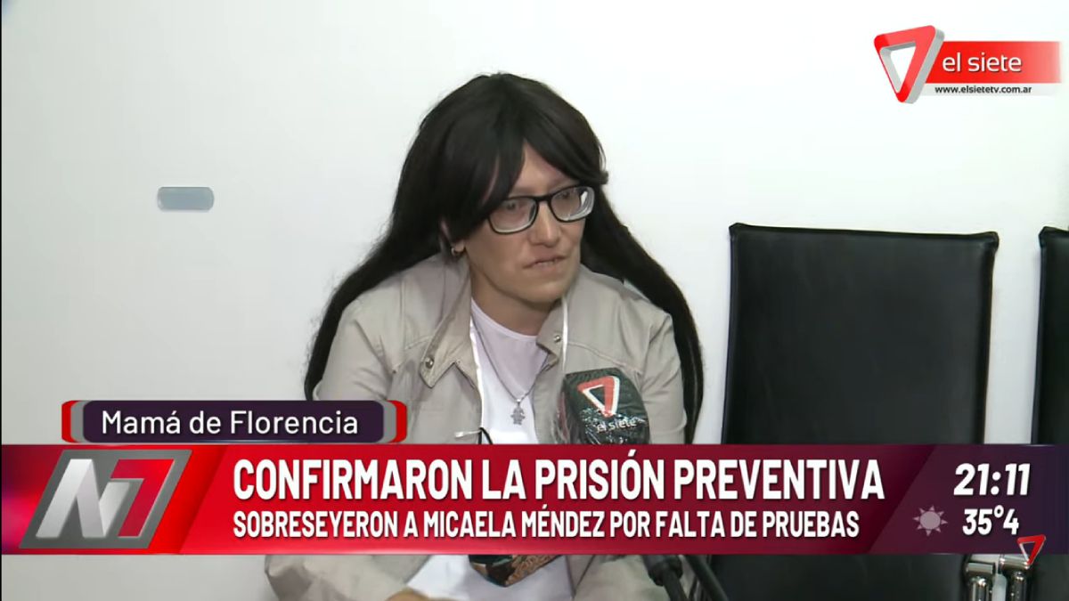 Cristina, la mamá de Florencia Romano, estuvo presente junto a su esposo y soportó estoicamente escuchar los detalles de la necropsia de su hija. También definió al imputado Arancibia como un