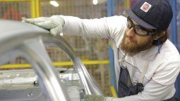 Los salarios mejoraron en abril pero siguen por debajo de la inflación